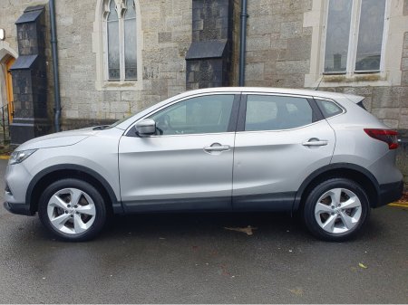 2018 Nissan Qashqai 1.5 DCI // LOW MILEAGE // FACELIFT €12,495 thumbnail