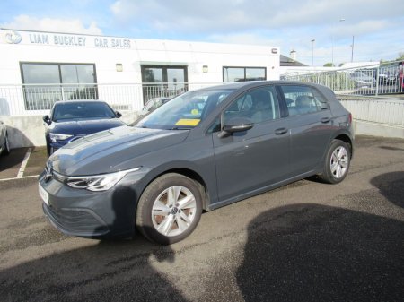 2022 Volkswagen Golf LIFE TDI €25,790
