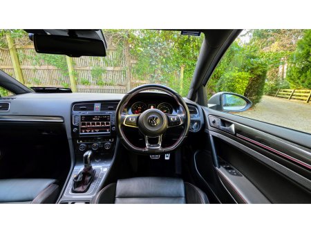 2014 Volkswagen Golf - thumbnail 23