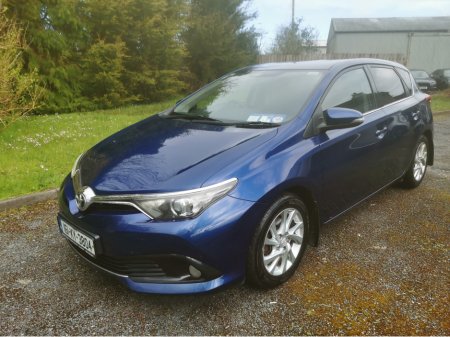 2016 Toyota Auris - thumbnail 7