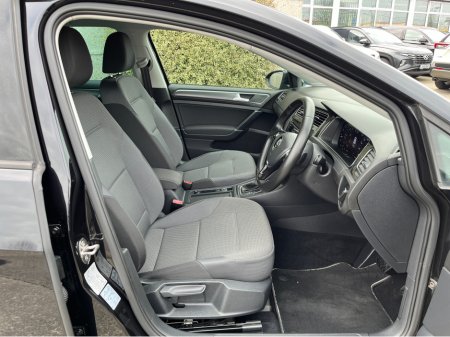 2018 Volkswagen Golf - thumbnail 10