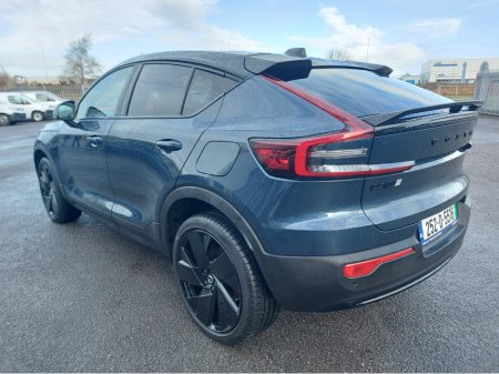 2025 Volvo EC40 MY26 SINGLE MOTOR EX-T RNG €51,950 thumbnail