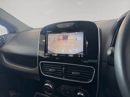 2019 Renault Clio - thumbnail 14