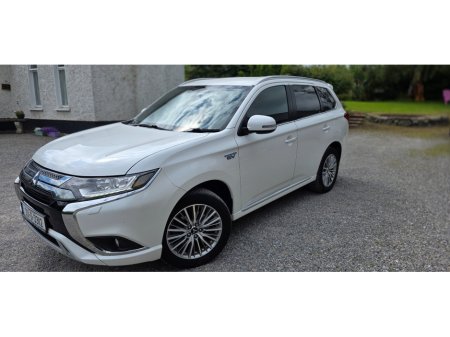 2020 Mitsubishi Outlander DYNAMICS PHEV CV €23,950