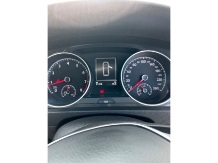 2017 Volkswagen Golf  €15,950 thumbnail