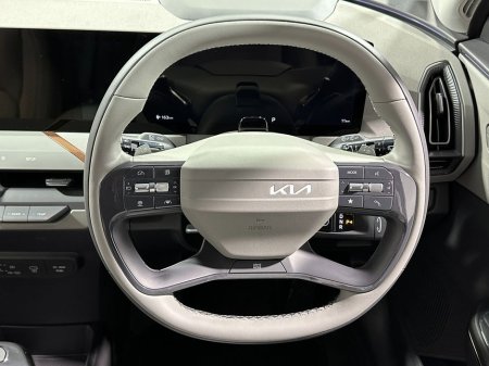 2026 Kia EV5 Earth K3 €52,100 thumbnail