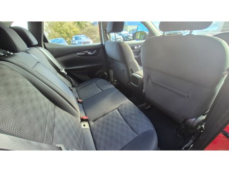 2015 Nissan Qashqai - thumbnail 12