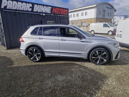 2022 Volkswagen Tiguan R-LINE 2.0 TDI D7F 150HP 5DR AU €41,950 thumbnail