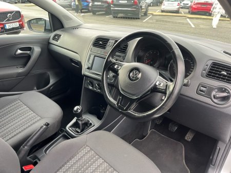 2017 Volkswagen Polo - thumbnail 6