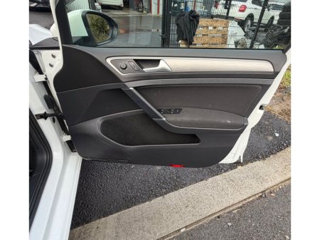 2017 Volkswagen Golf 1.2 TSI 110 bhp Comfortline €14,999 thumbnail