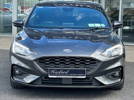 2021 Ford Focus - view 4