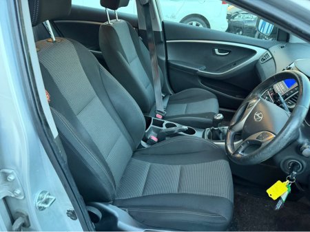 2012 Hyundai i30 1.4 CLASSIC 5DR ELITE 4DR €6,490 thumbnail