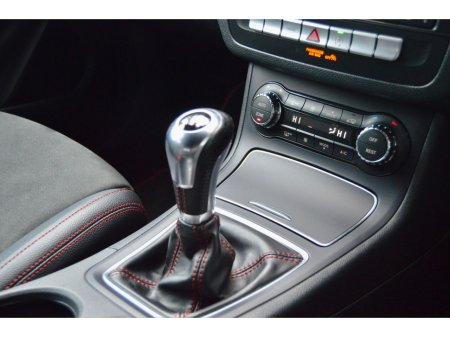 2016 Mercedes-Benz B Class B 180 D AMG LINE €16,995 thumbnail