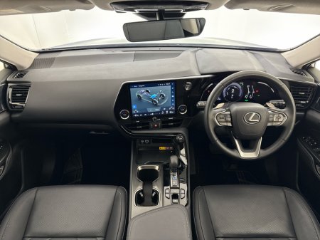 2025 Lexus NX 450 h+ - thumbnail 12