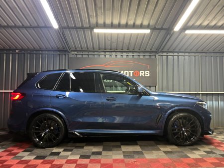 2021 BMW X5 xDrive45e M Sport €52,900 thumbnail