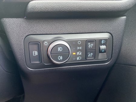 2023 Ford Kuga - thumbnail 13