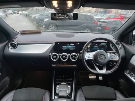 2024 Mercedes-Benz EQA 300 AMG LINE 4MATIC €34,950 thumbnail