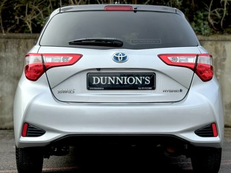 2020 Toyota Yaris - thumbnail 11