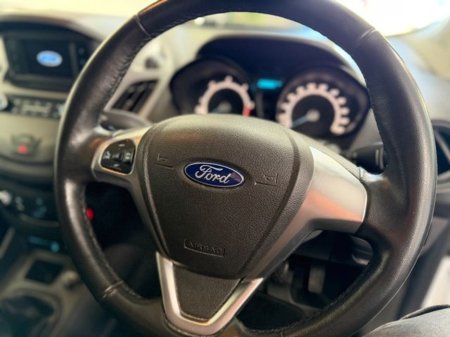 2022 Ford Transit Courier - thumbnail 8