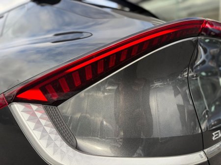 2025 Kia EV6 - thumbnail 7
