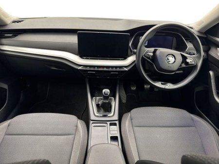 2025 Skoda Octavia - thumbnail 8