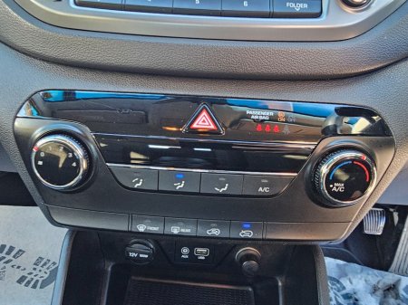 2017 Hyundai Tucson 1.7 CRDI, COMFORT MODEL, LOW MILEAGE, FINANCE, NATIONWIDE WARRANTY, 5 STAR REVIEWS €14,995 thumbnail