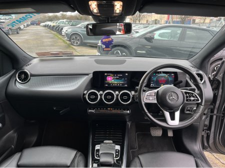 2019 Mercedes-Benz B Class B180 SPORT AUTOMATIC 1.3 PETROL //LOW MILES//HALF LEATHER SEATS//SAT NAV//REVERSE CAMERA// €20,950 thumbnail