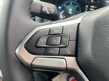 2026 Volkswagen Amarok  €67,034 thumbnail