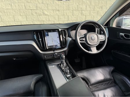 2018 Volvo XC60 - thumbnail 20