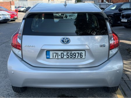 2017 Toyota Aqua - thumbnail 10