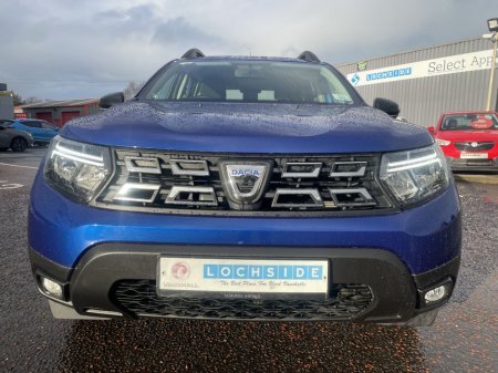 2022 Dacia Duster - view 2
