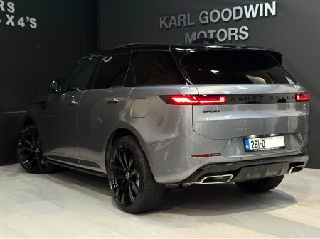2026 Land Rover Range Rover Sport - thumbnail 8