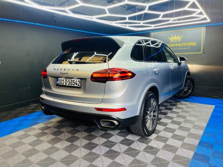 2018 Porsche Cayenne - thumbnail 10