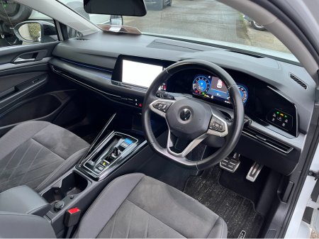 2022 Volkswagen Tiguan E-TSI STYLE AUTOMATIC HYBRID 1.5 PETROL //LOW MILES//HIGH SPEC//HEATED SEATS AND STEERING WHEEL//HEAD UP DISPLAY//KEYLESS ENTRY// €29,950 thumbnail