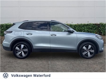 2026 Volkswagen Tiguan - photo 4