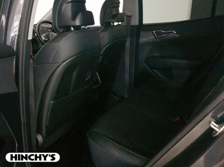 2022 Kia Sportage 1.6 CRDi SCR Diesel 115 hp K2 6MT €28,900 thumbnail