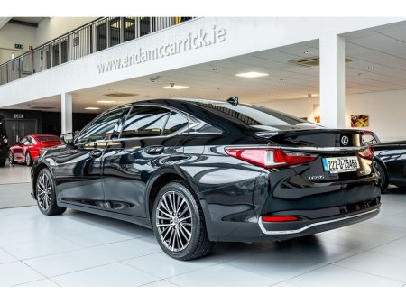 2022 Lexus ES 300 H ES Premuim Edition €39,899 thumbnail