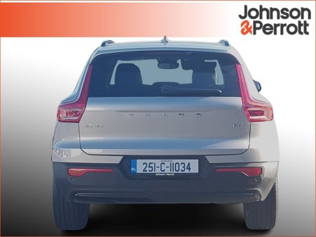 2025 Volvo XC40 2.0 B3 163bhp MHEV Plus Dark (Heated Windscreen / Heated Seats / Cruise Control) €48,900 thumbnail