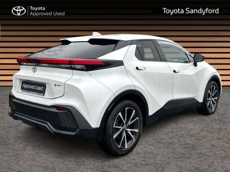 2025 Toyota C-HR - photo 2