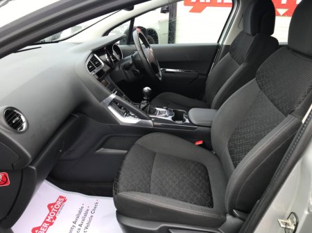 2016 Peugeot 3008 - thumbnail 23