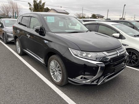 2019 Mitsubishi Outlander PHEV G PLUS 2.4 PETROL HYBRID AUTOMATIC //HIGH SPEC//LOW MILES//HALF LEATHER HEATED SEATS//POWER TAILGATE//ADAPTIVE CRUISE CONTROL//KEYLESS ENTRY//