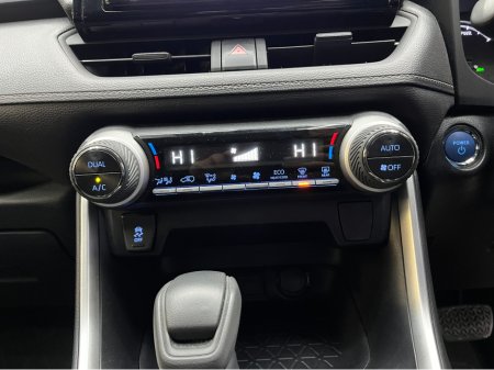 2019 Toyota Rav4 €27950! 2019 TOYOTA RAV4 HYBRID X 2.5 AUTOMATIC / REVERSE CAMERA / CRUISE CONTROL €27,950 thumbnail