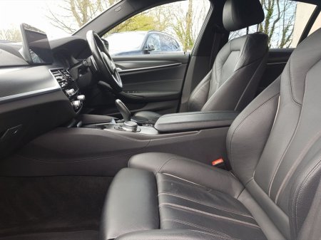 2021 BMW 5 Series - thumbnail 7