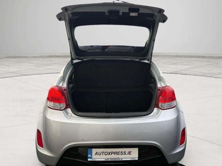 2013 Hyundai Veloster  €5,895 thumbnail
