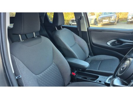 2022 Toyota Yaris 1.5 LUNA SPORT 4DR A €17,500 thumbnail