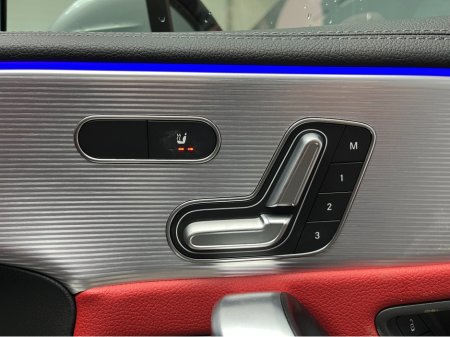 2023 Mercedes-Benz A Class 2023 MERCEDES-BENZ A250E 1.4 AUTOMATIC / CRUISE CONTROL / 360° PARKING CAMERA / ELECTRIC MEMORY & HEATED SEATS / PANORAMIC SUNROOF / PADDLE SHIFTERS / thumbnail