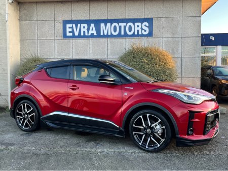 2020 Toyota C-HR GR SPORT AUTOMATIC HYBRID 1.8 PETROL //MASSIVE SPEC//HALF LEATHER HEATED SEATS//360 PARKING CAMERAS//KEYLESS ENTRY//LOW MILES// €24,950 thumbnail
