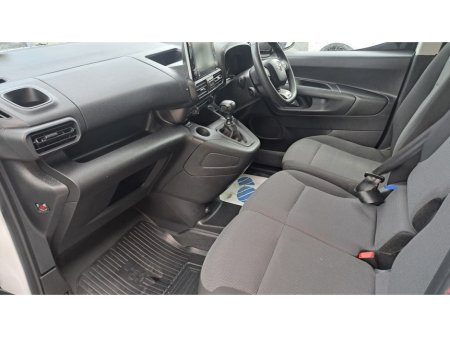 2022 Toyota Proace PR 1.5 GX SWB  **3 SEATER VAN** €16,950 thumbnail