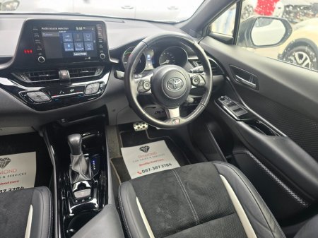 2020 Toyota C-HR - thumbnail 19