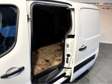 2017 Citroen Berlingo 625 ENTERPRISE BLUE H HDI 5DR €5,990 thumbnail